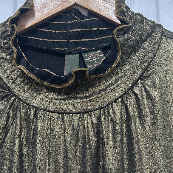 SRRE NADE sleeveless top.  Size L - Picture 3 of 5